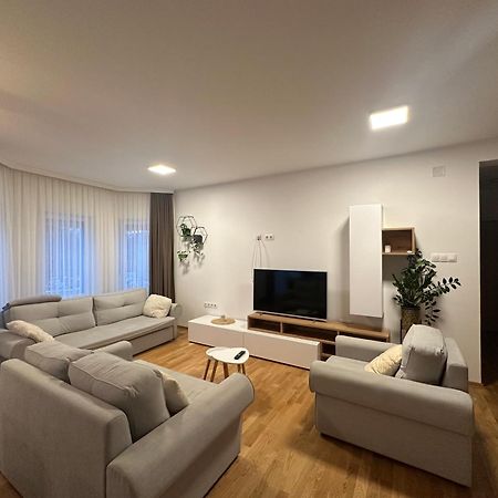 House Forest Queen Смолянаць Екстер'єр фото