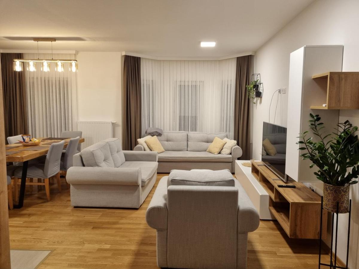 House Forest Queen Смолянаць Екстер'єр фото